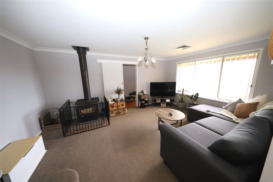 68 Clarke Street, Tumut NSW 2720, Tumut - Thumbnail 4