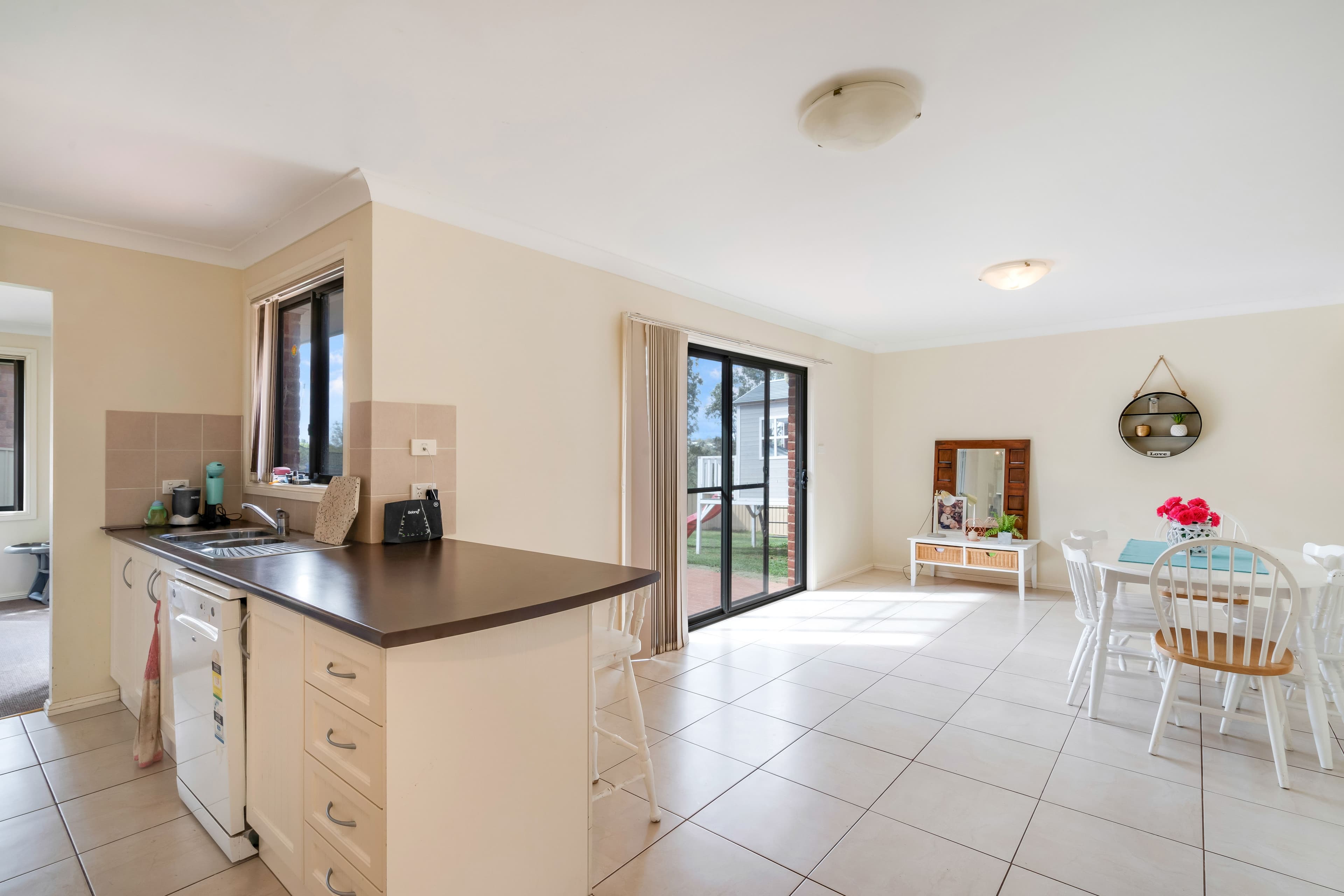45 John Potts Drive, Junee - Thumbnail 4