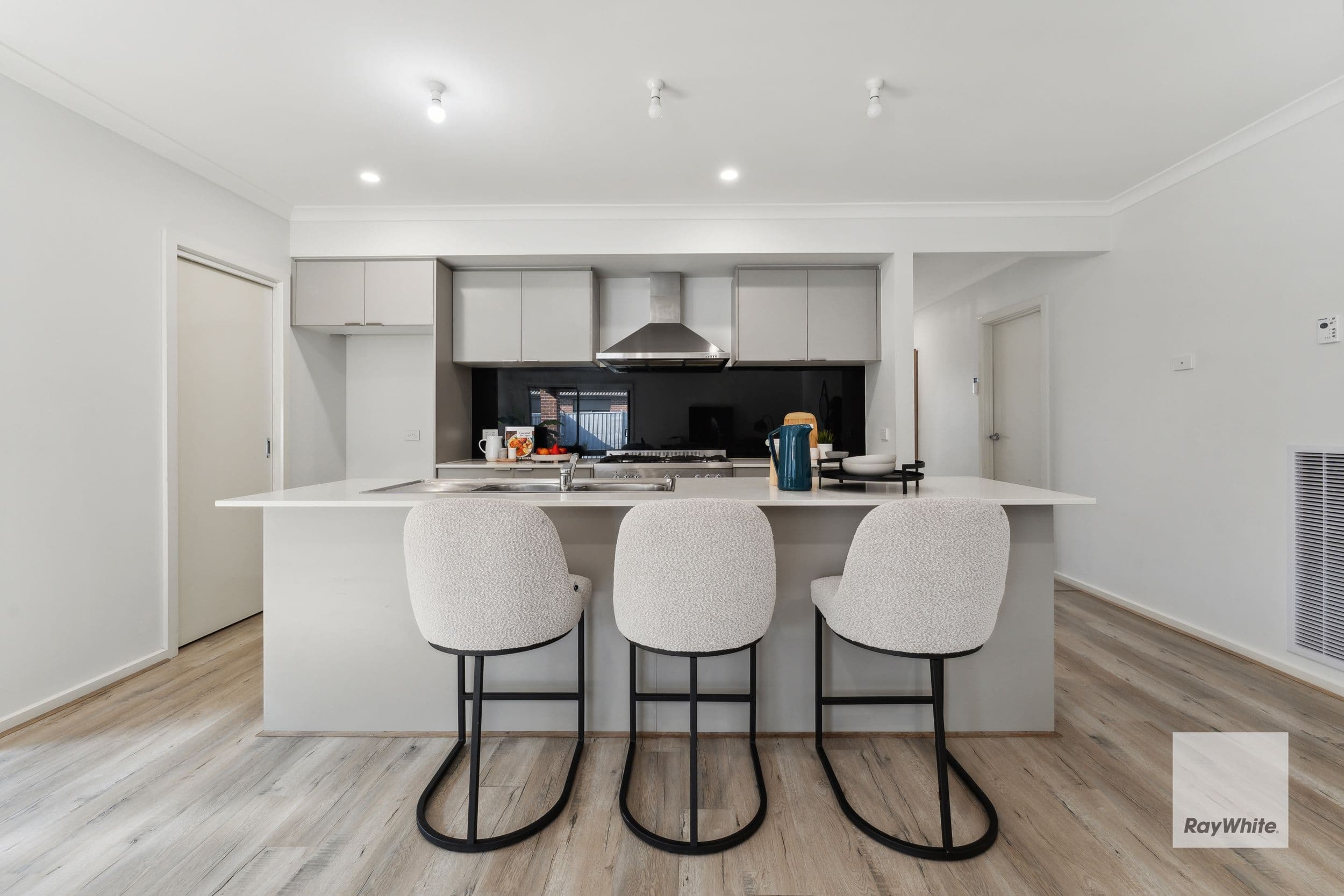 4 Anghor Drive, FRASER RISE VIC 3336, Fraser Rise - Thumbnail 3