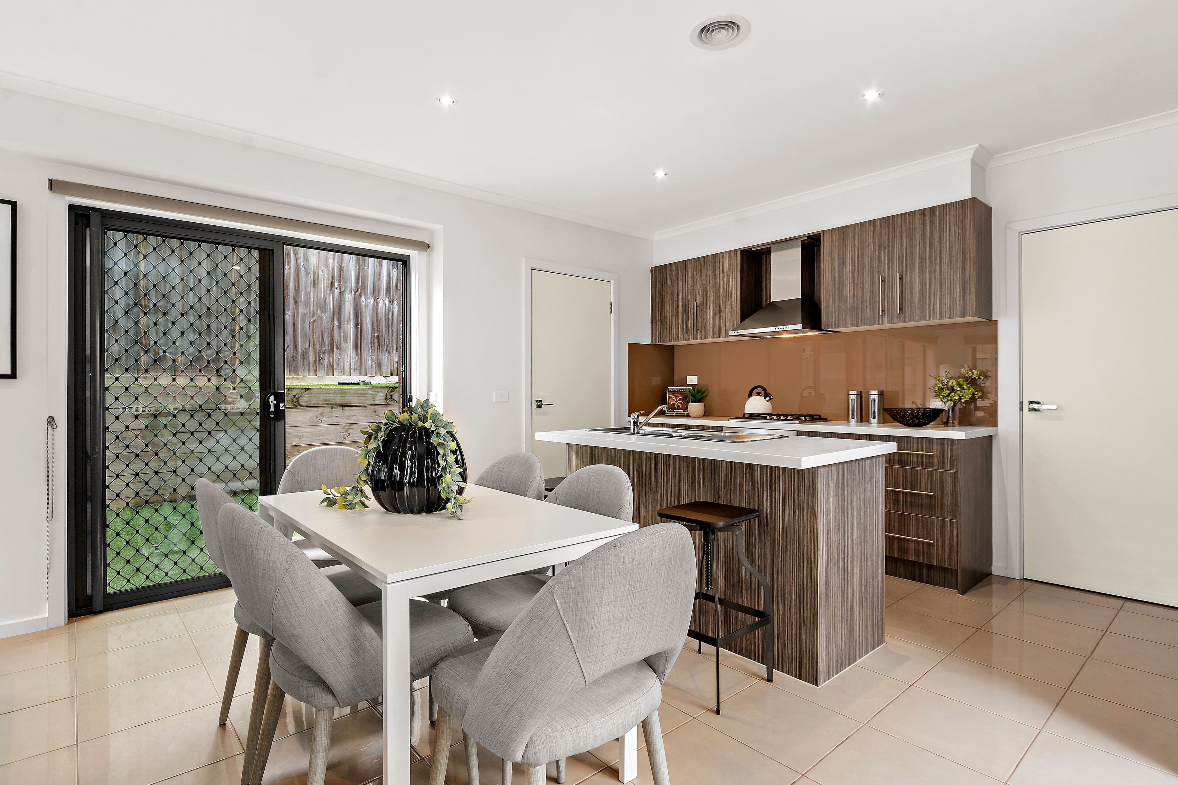 84 Ferntree Gully Road, Oakleigh East VIC 3166, Oakleigh East - Thumbnail 4