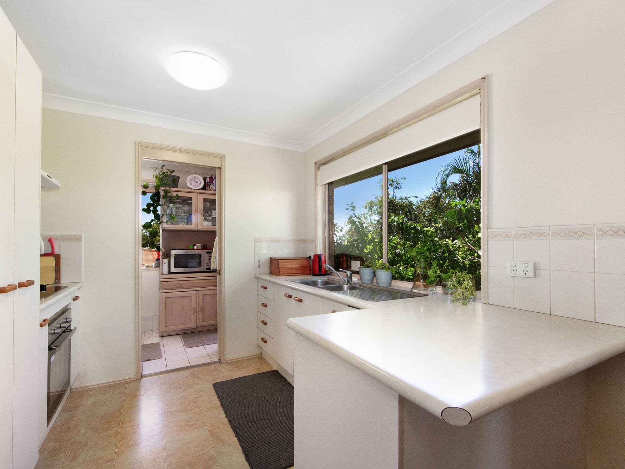 17 Pineview Drive, Oxenford QLD 4210, Oxenford - Thumbnail 5
