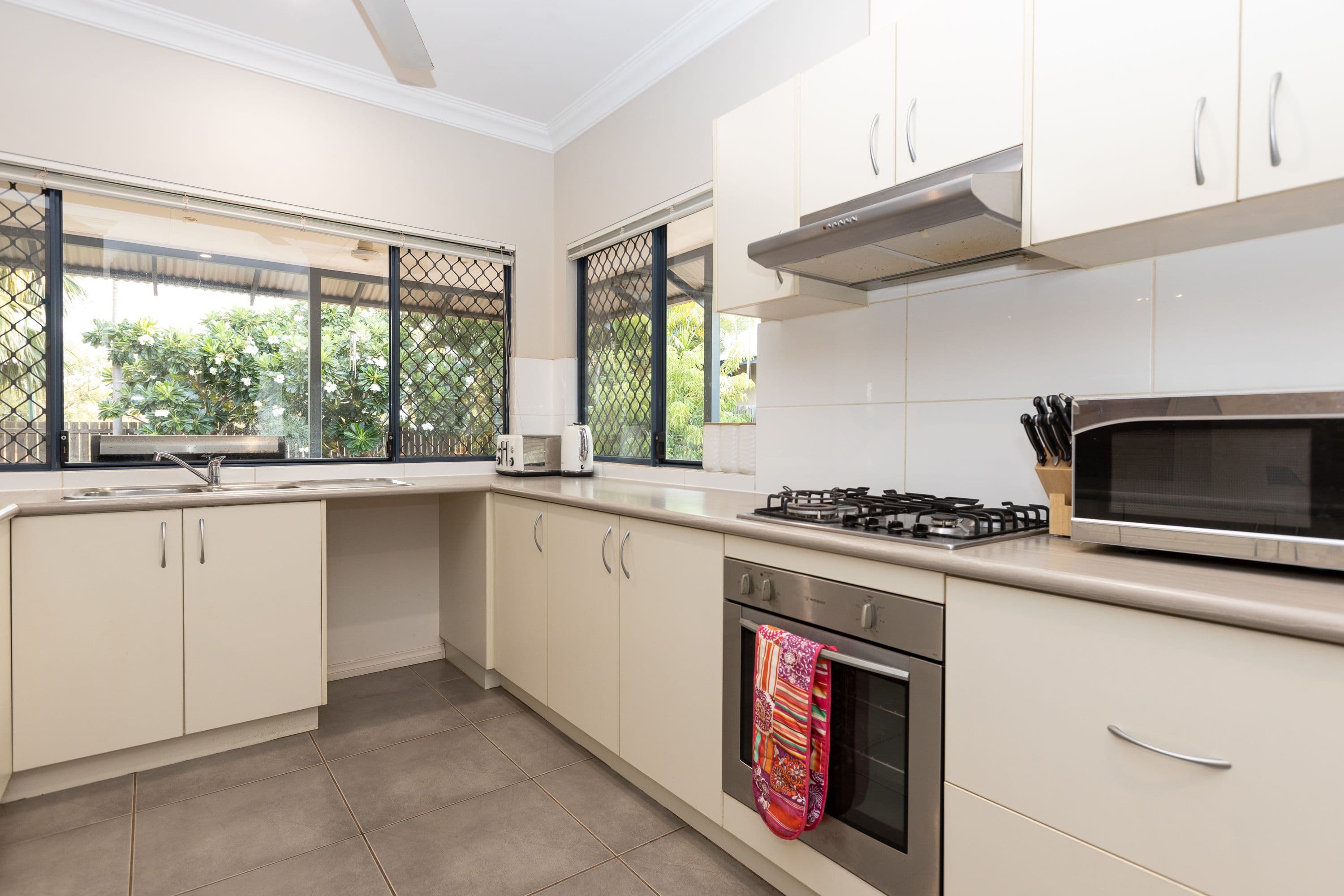 42 Spoonbill Avenue, Djugun WA 6725, Djugun - Thumbnail 3