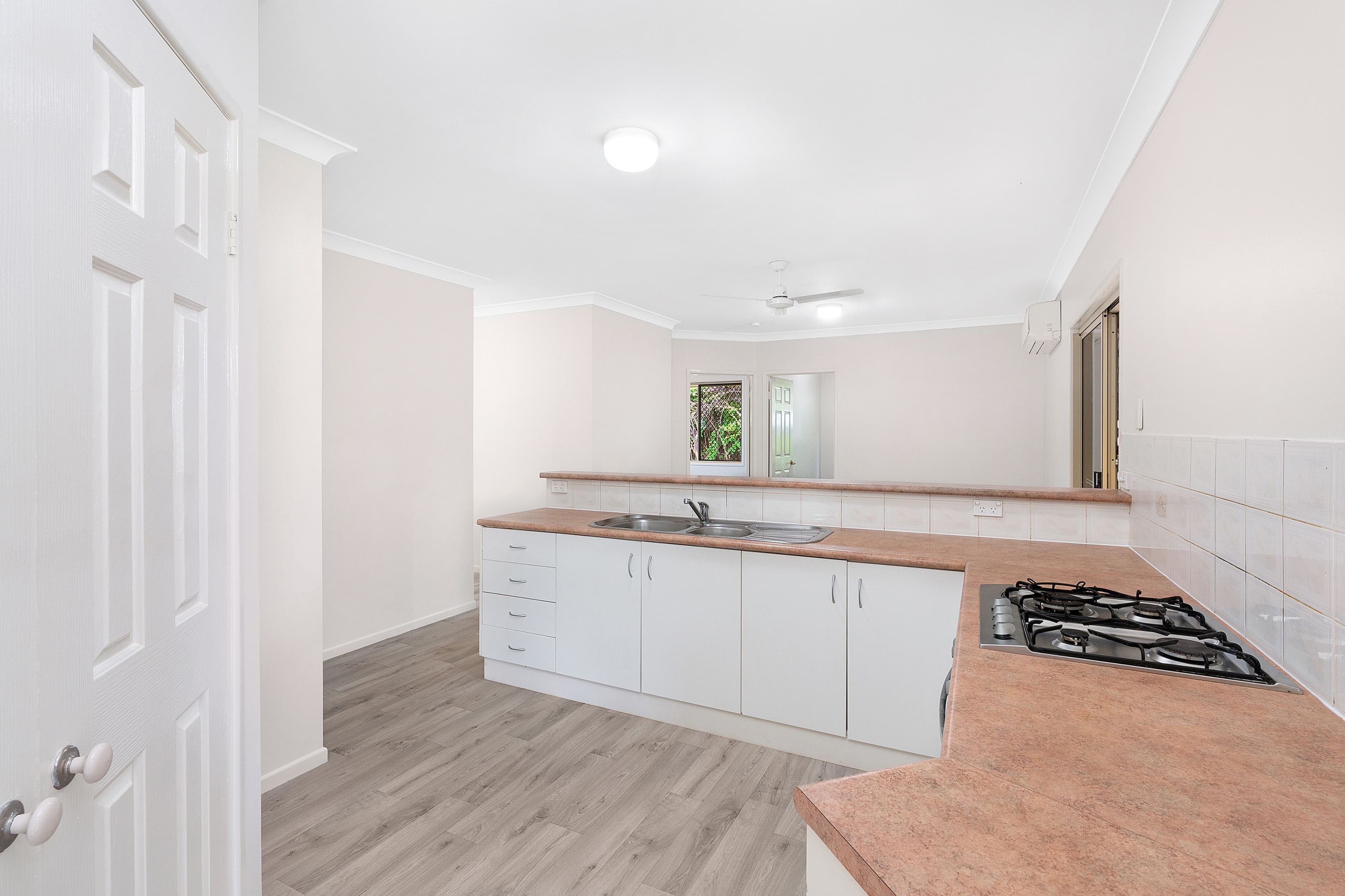 23 De Vecchi Close, Edmonton QLD 4869, Edmonton - Thumbnail 2