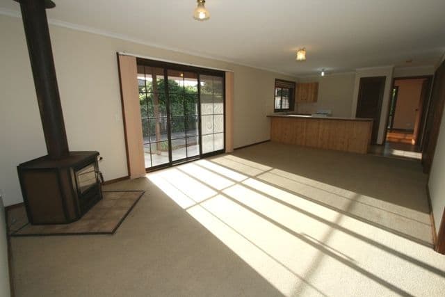 23 St Georges Road, COWES VIC 3922, Cowes - Thumbnail 2