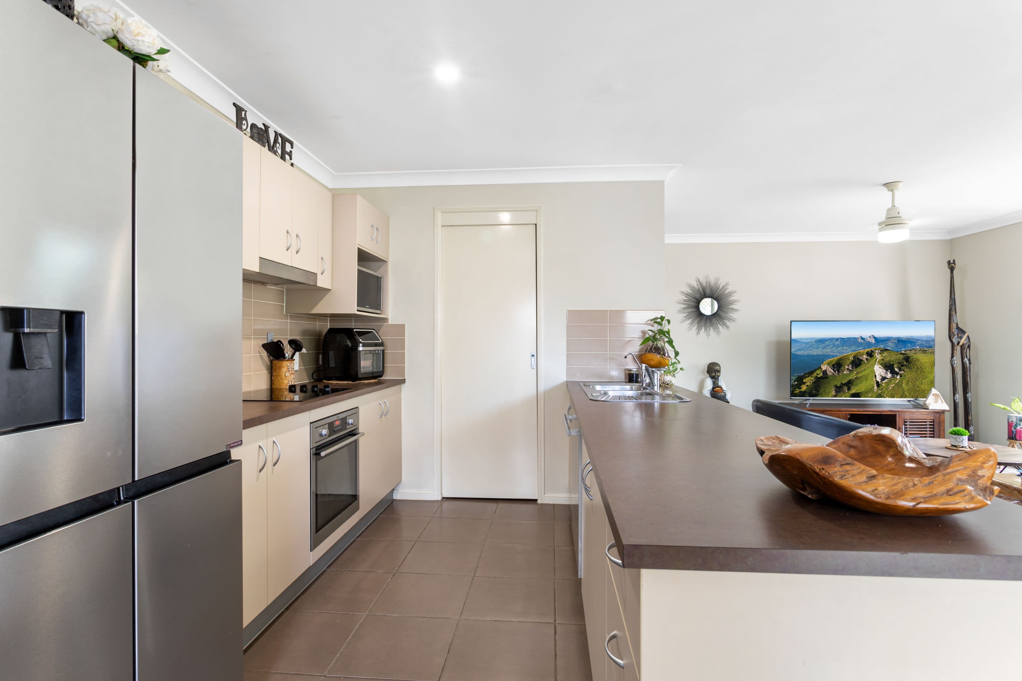 6 Eugenia Avenue, Rothwell QLD 4022, Rothwell - Thumbnail 2