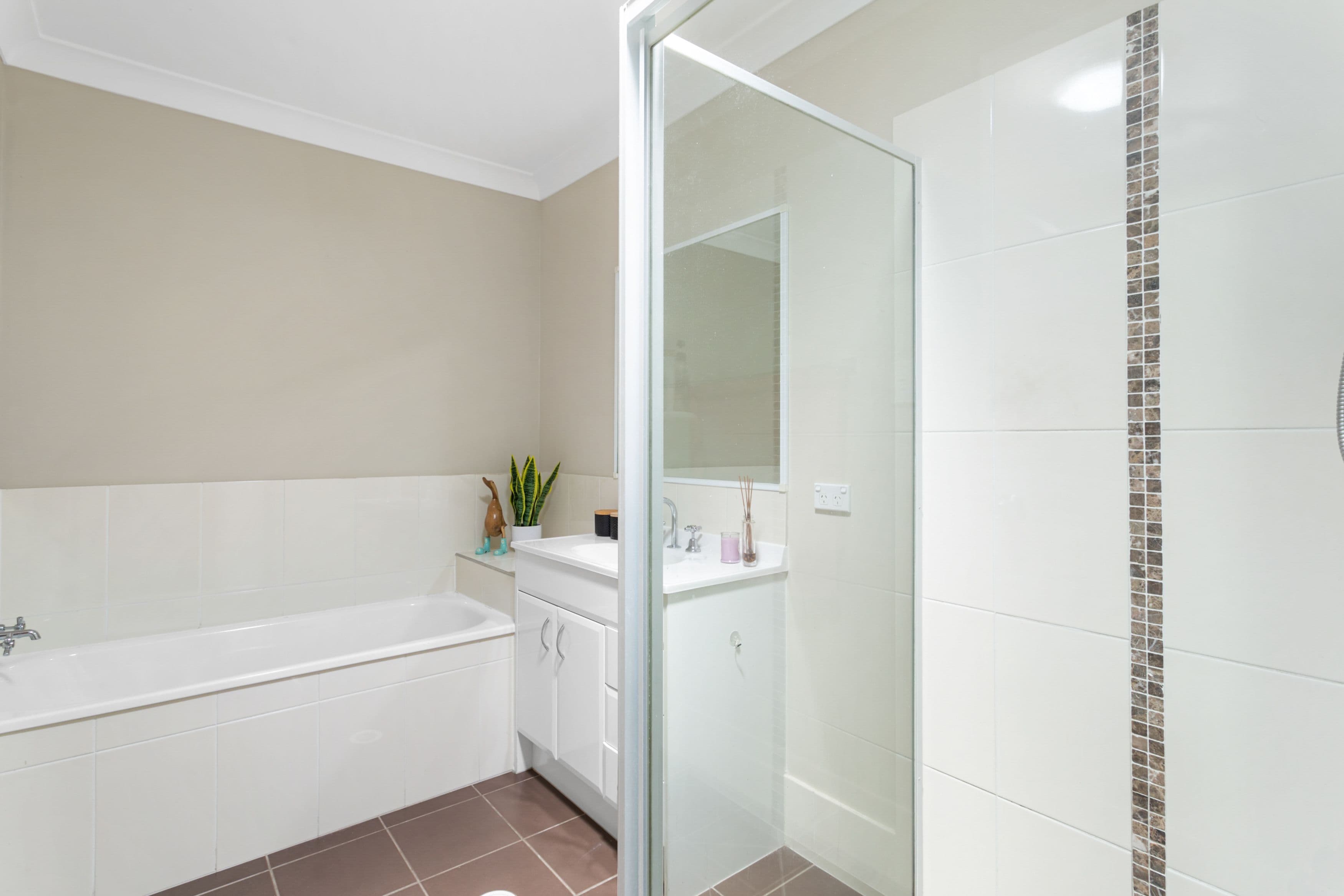 6 Eugenia Avenue, Rothwell QLD 4022, Rothwell - Thumbnail 7