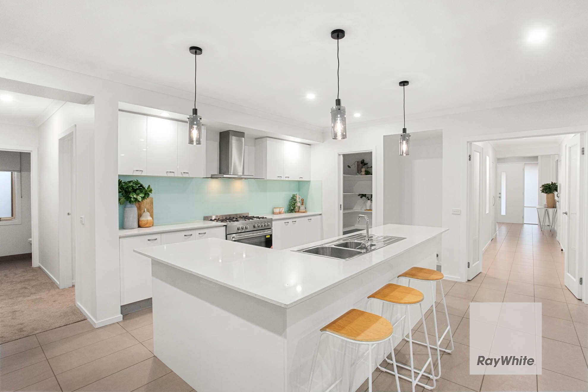 63 Hillcrest Drive, Hillside VIC 3037, Hillside - Thumbnail 5
