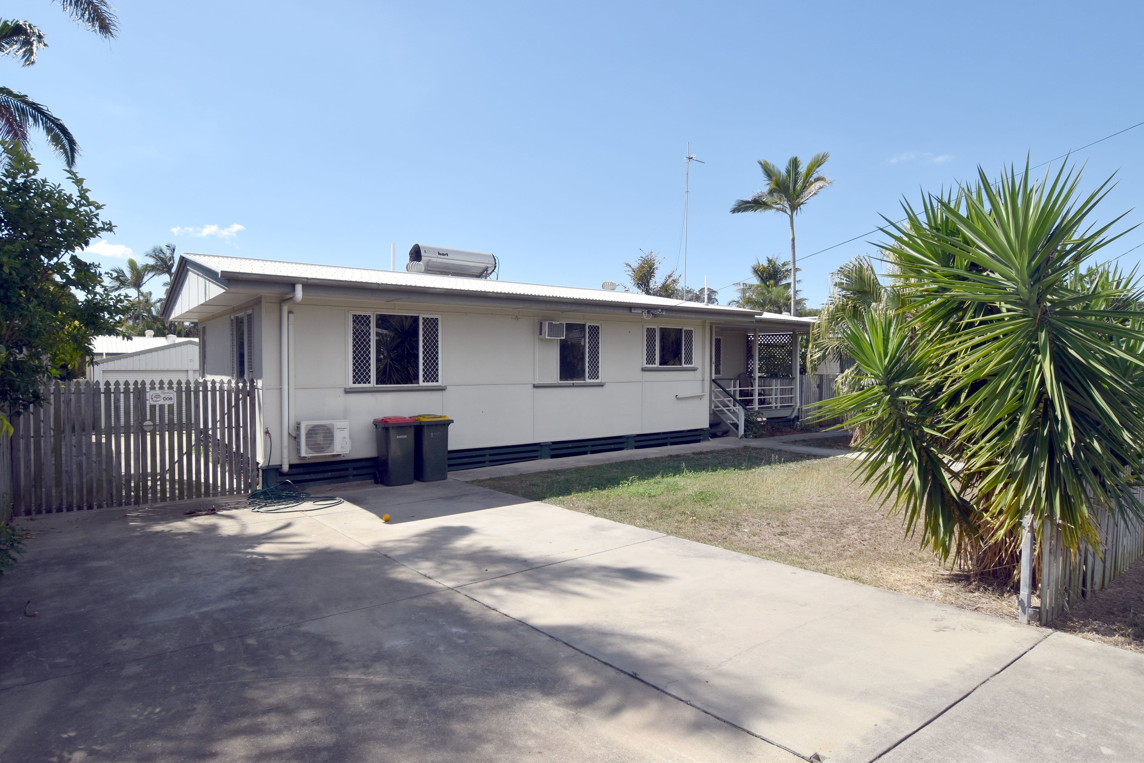 4 Smith Street, West Gladstone QLD 4680, West Gladstone - Image 1