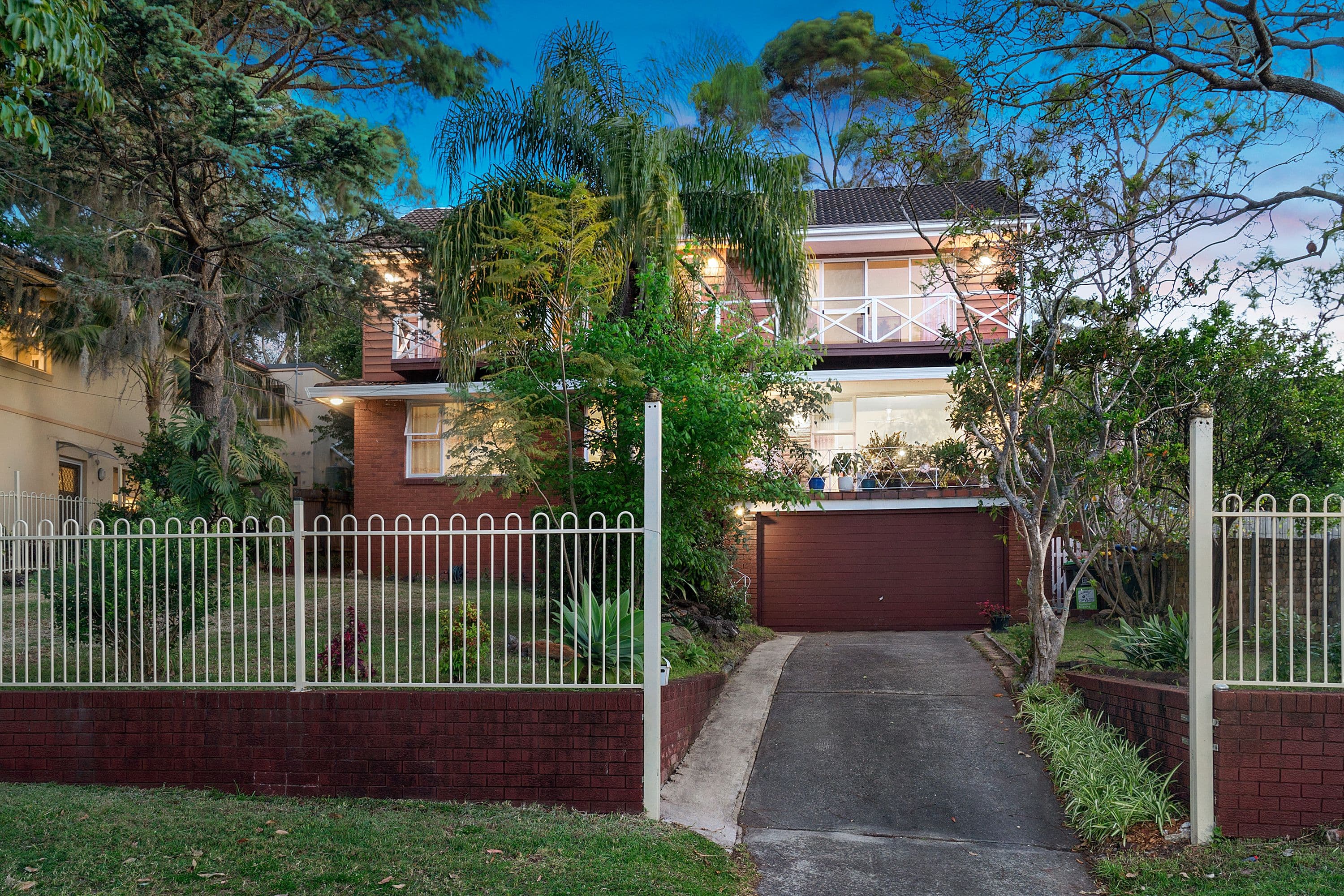 1 Lee Road, Beacon Hill - Thumbnail 2