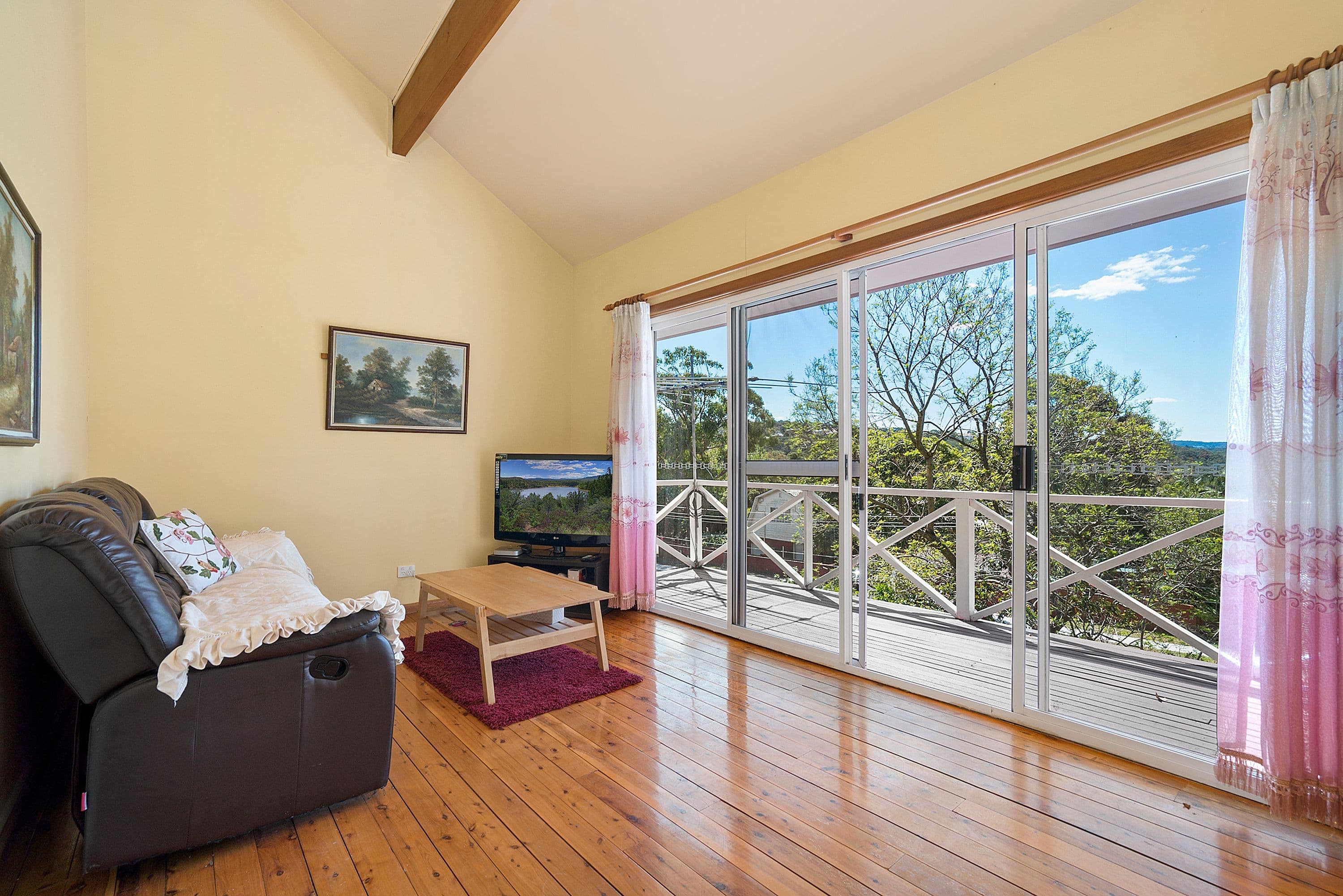 1 Lee Road, Beacon Hill - Thumbnail 5