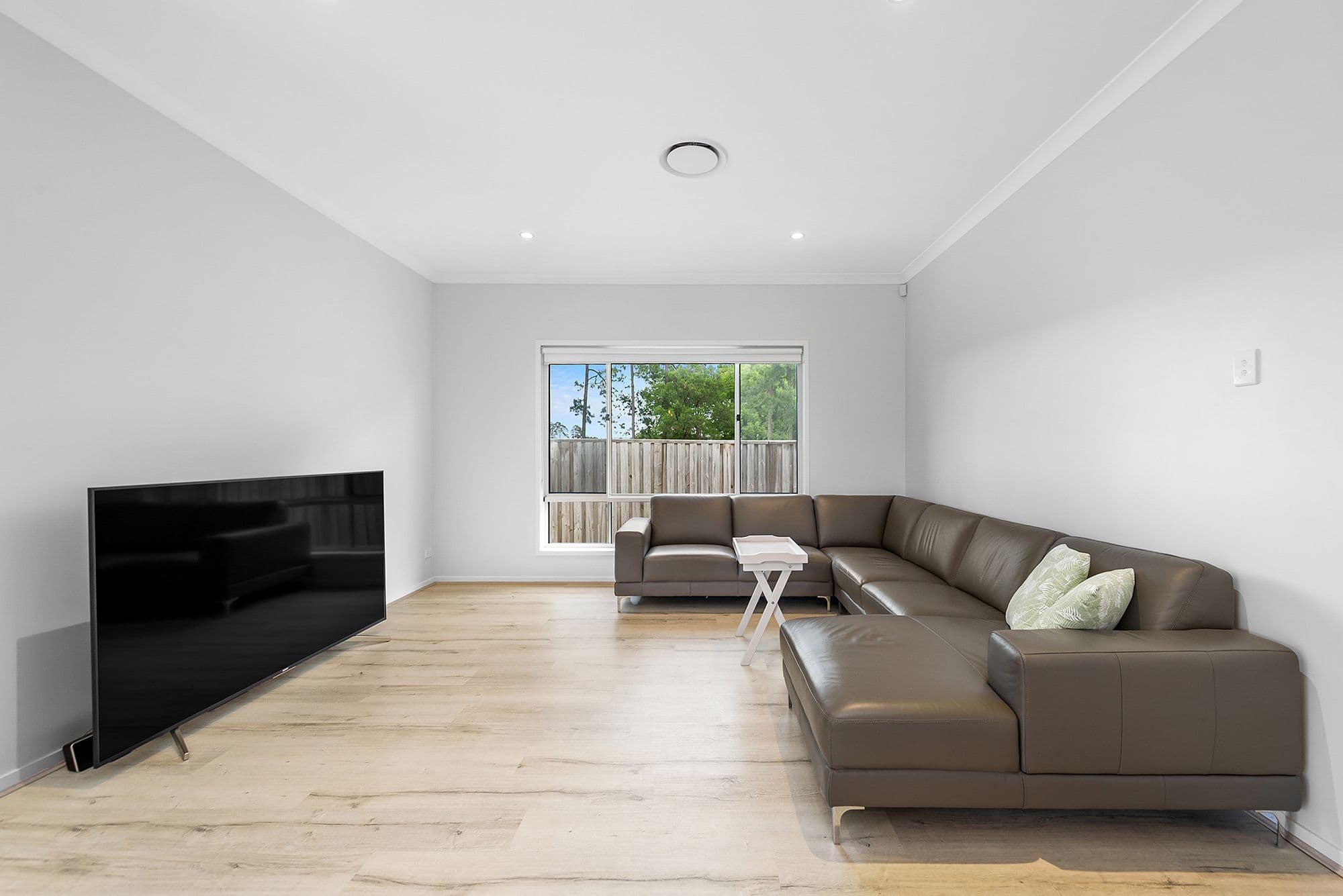 94 Chelsea Crescent, Bridgeman Downs QLD 4035, Bridgeman Downs - Thumbnail 4