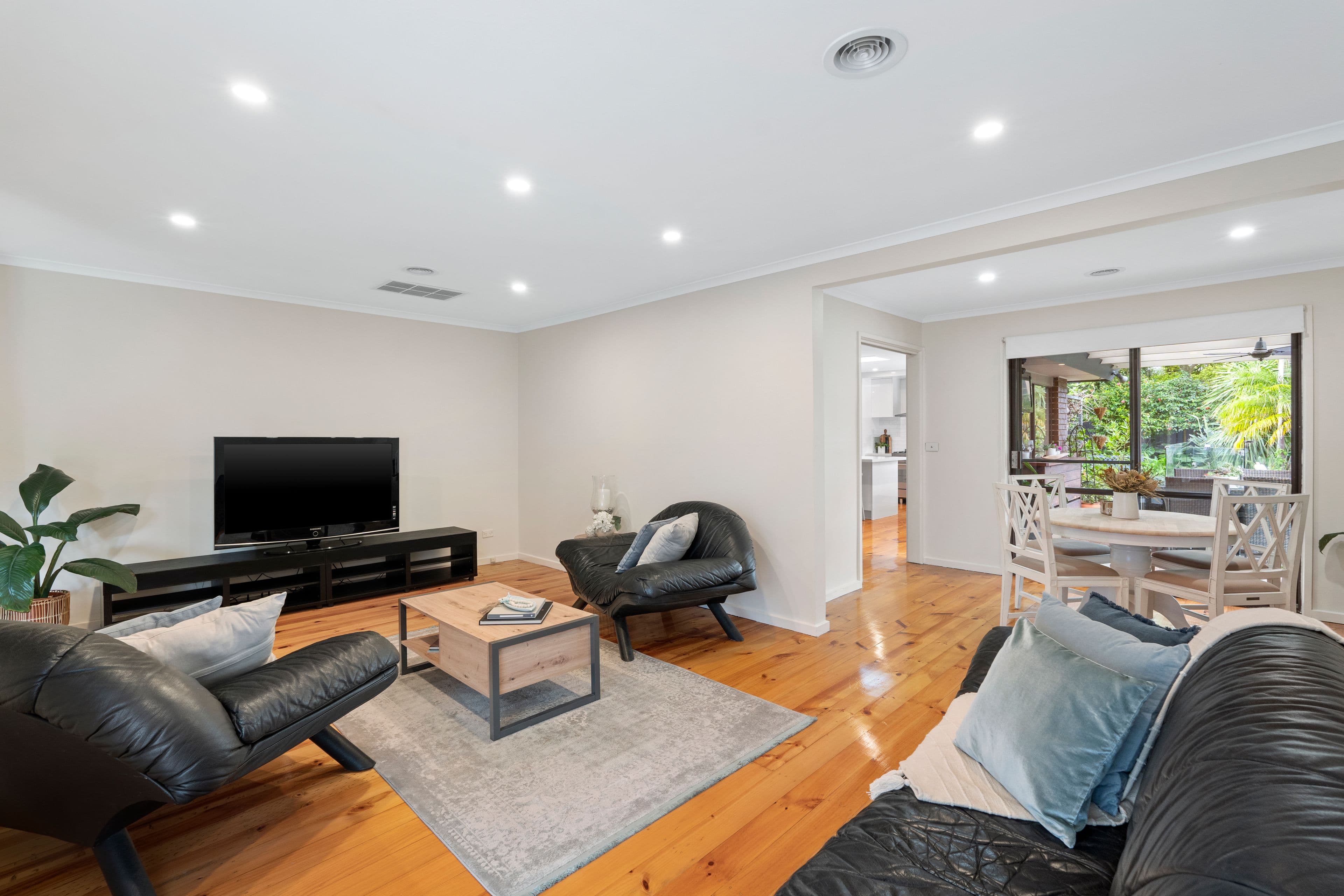 34 Greenaway Drive, Ferntree Gully VIC 3156, Ferntree Gully - Thumbnail 3