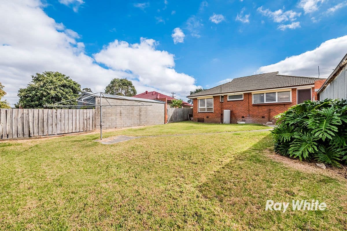 7 Oberon Street, Dandenong North VIC 3175, Dandenong North - Thumbnail 8