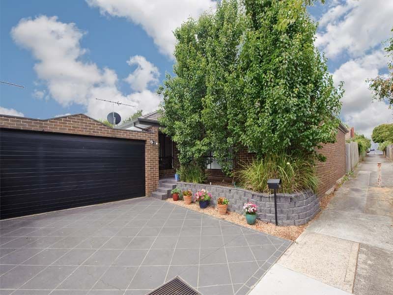 2 Papagee Lane, BOX HILL NORTH VIC 3129, Box Hill North - Image 1