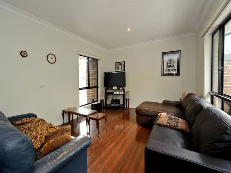 2 Papagee Lane, BOX HILL NORTH VIC 3129, Box Hill North - Thumbnail 4