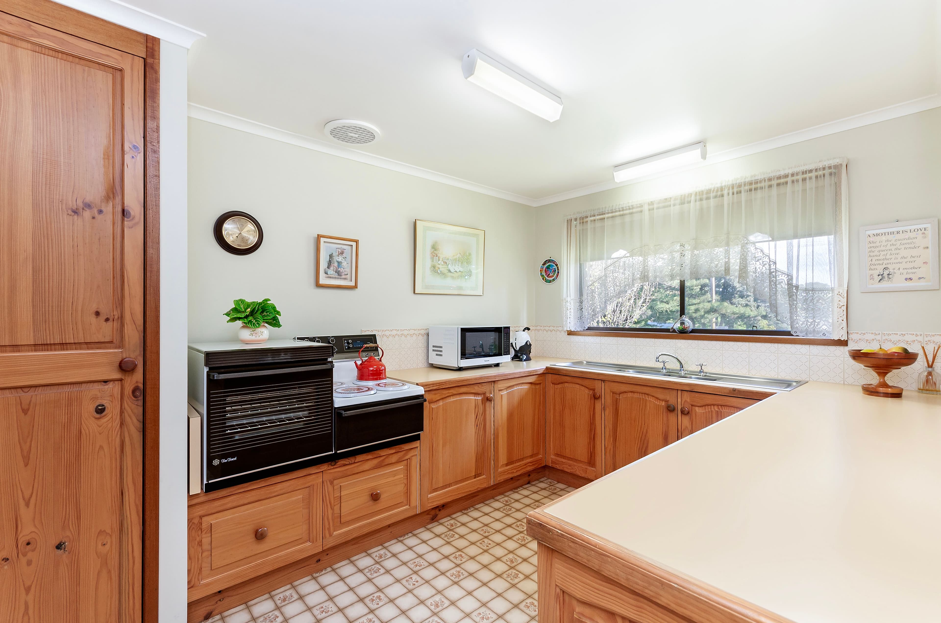 50 Jamieson Street, Warrnambool VIC 3280, Warrnambool - Thumbnail 3