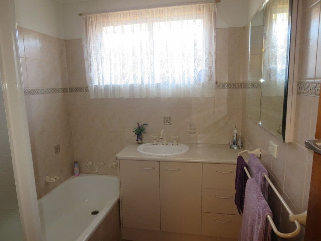 473 Kemp Street, Lavington - Thumbnail 4