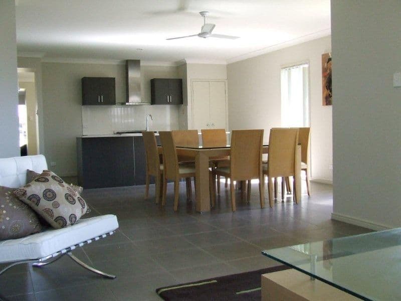 9 Woodgrove Boulevard, BEERWAH QLD 4519, Beerwah - Thumbnail 5