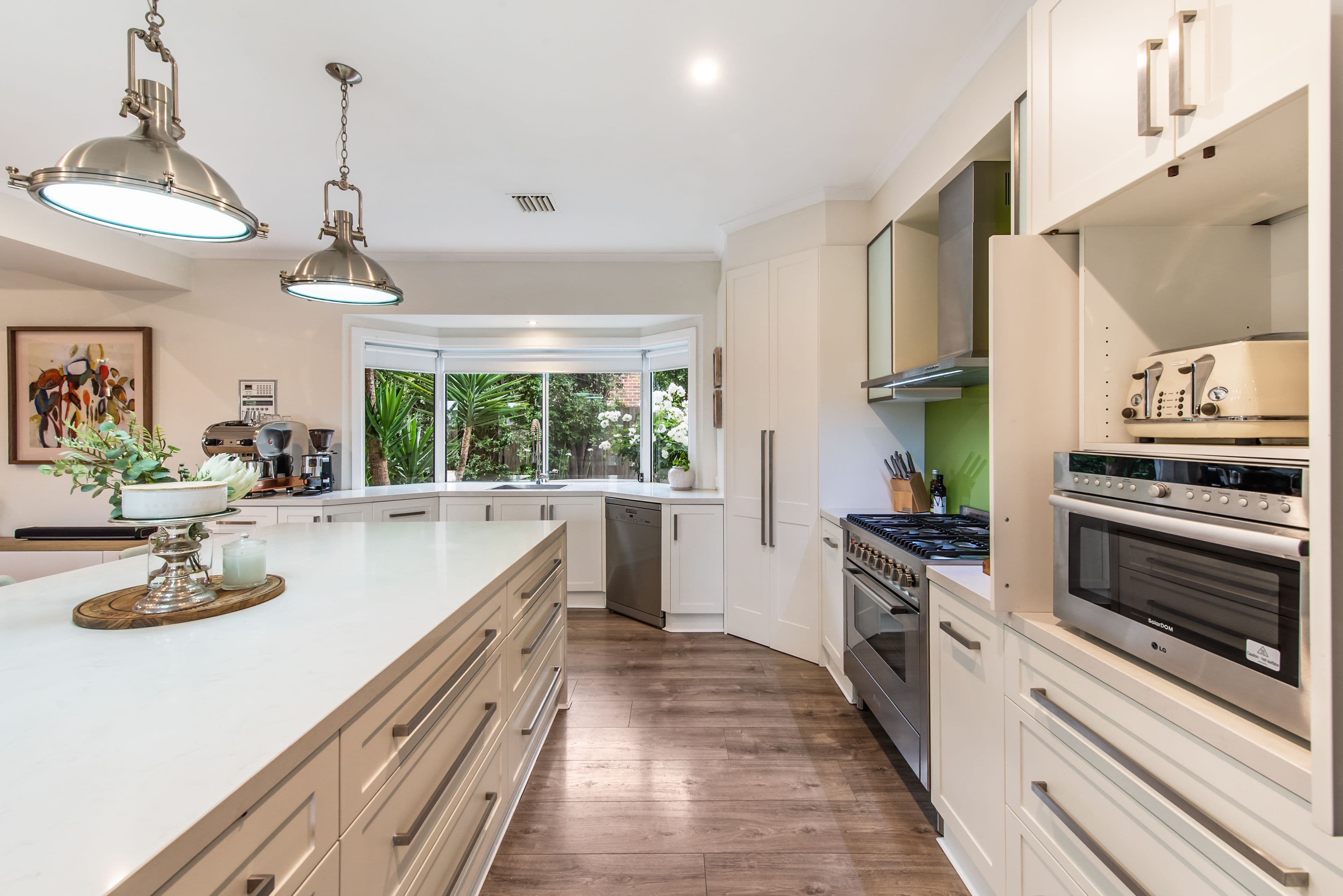 11 Robertsons Road, Taylors Lakes VIC 3038, Taylors Lakes - Thumbnail 4