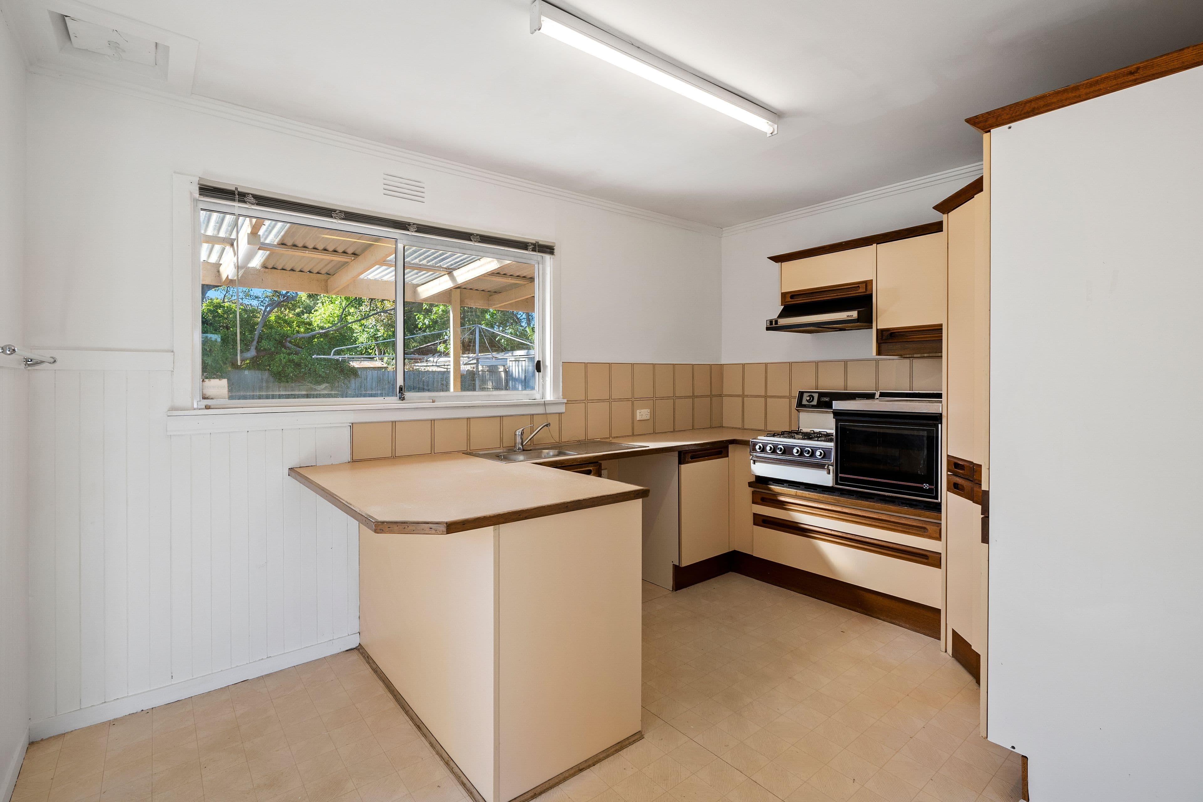 46 Gaydon Street, Ferntree Gully VIC 3156, Ferntree Gully - Thumbnail 2