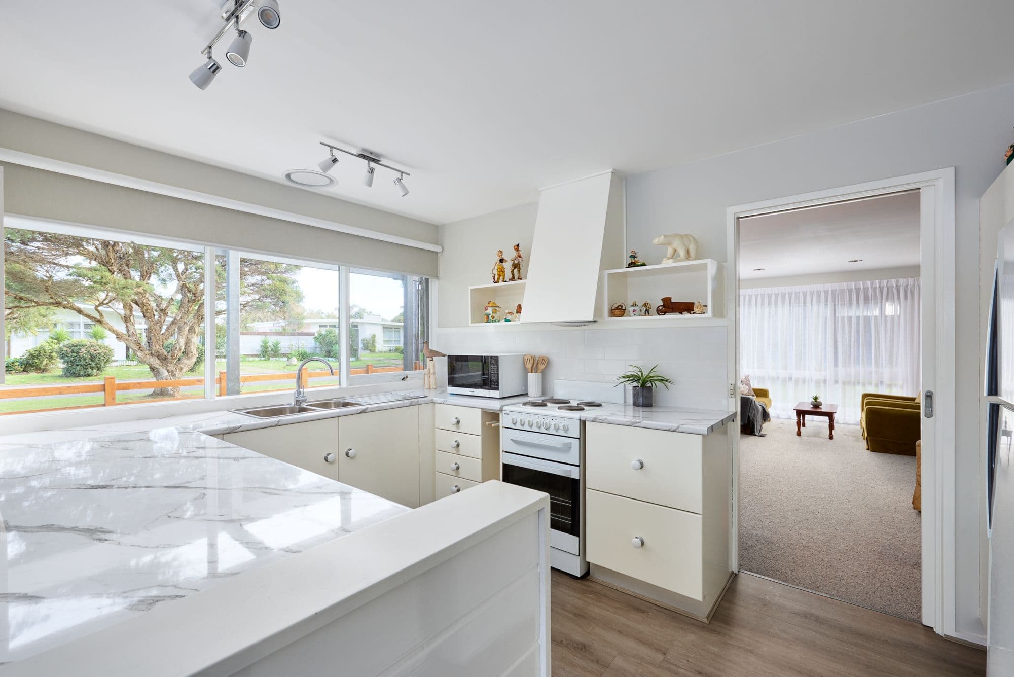 19 Mount View Road, Rosebud VIC 3939, Rosebud - Thumbnail 2