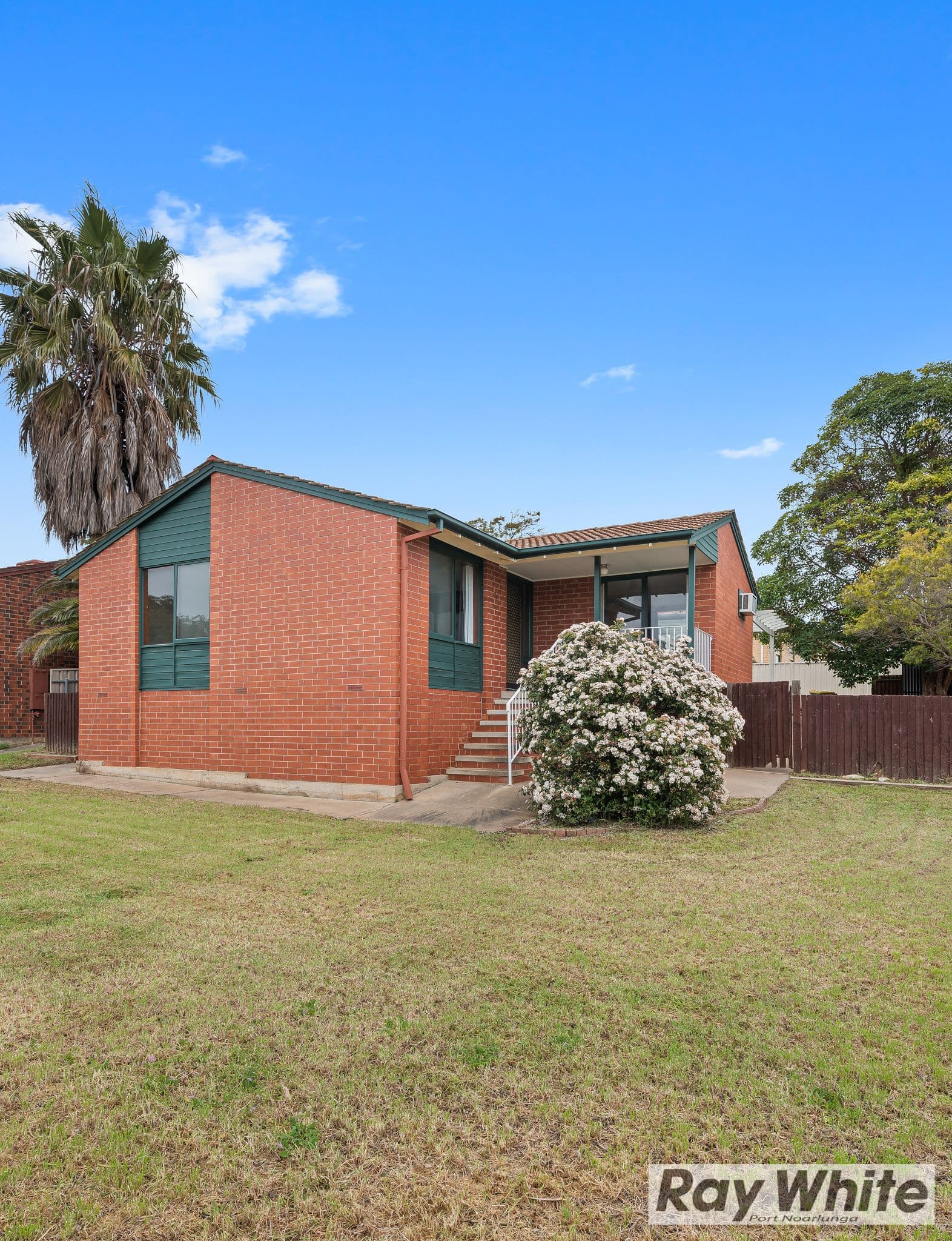 23 Regis Crescent, Christie Downs SA 5164, Christie Downs - Thumbnail 2