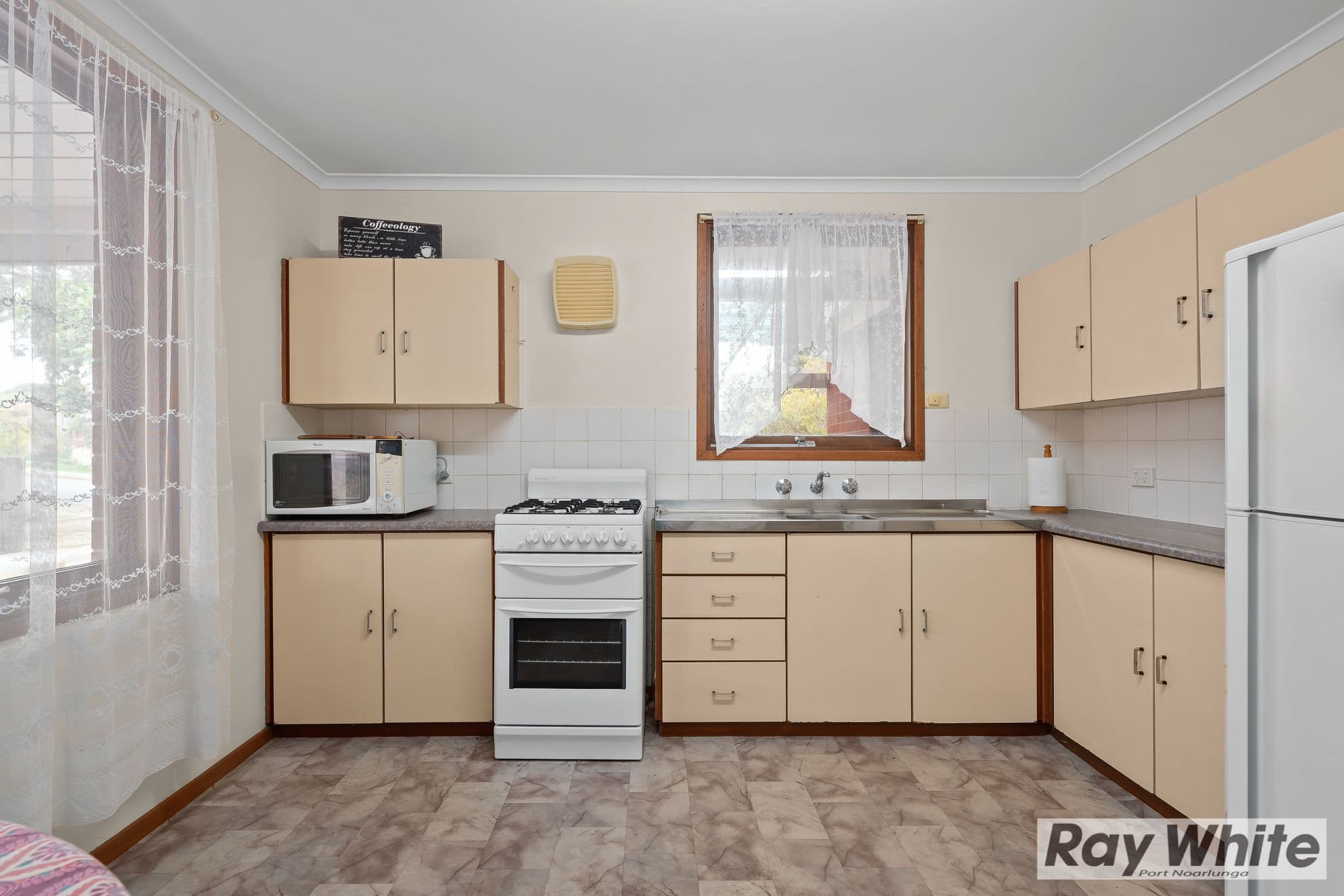 23 Regis Crescent, Christie Downs SA 5164, Christie Downs - Thumbnail 8