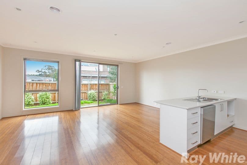 16 Eaglehawk Drive, Mernda VIC 3754, Mernda - Thumbnail 2