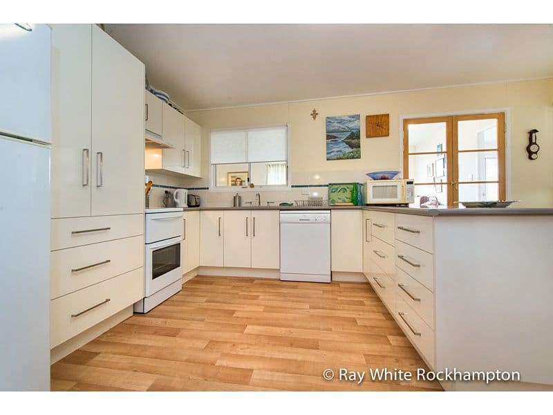 106 Menzies Street, PARK AVENUE QLD 4701, Park Avenue - Thumbnail 8
