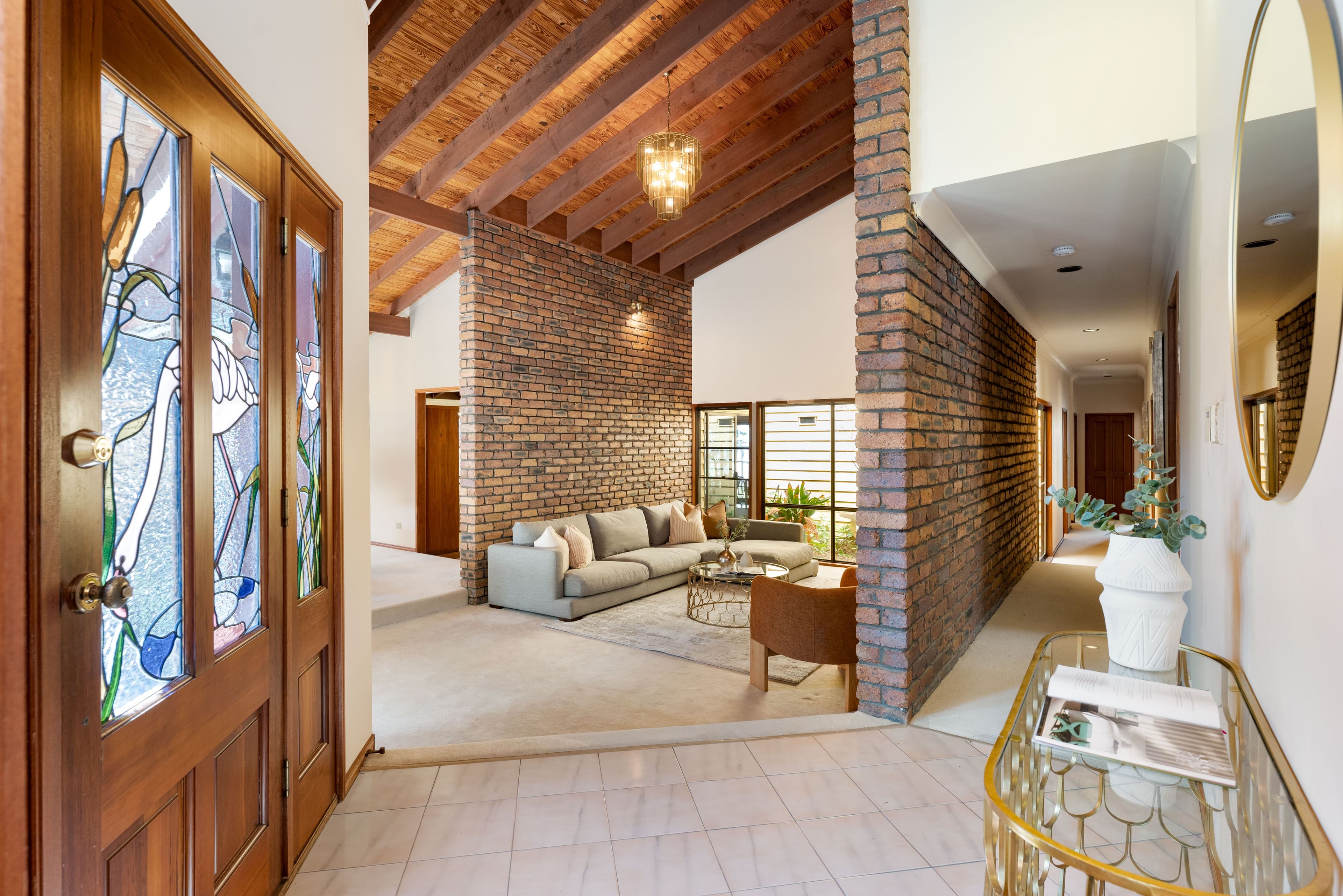 4 Sonoma Court, Carindale QLD 4152, Carindale - Thumbnail 2