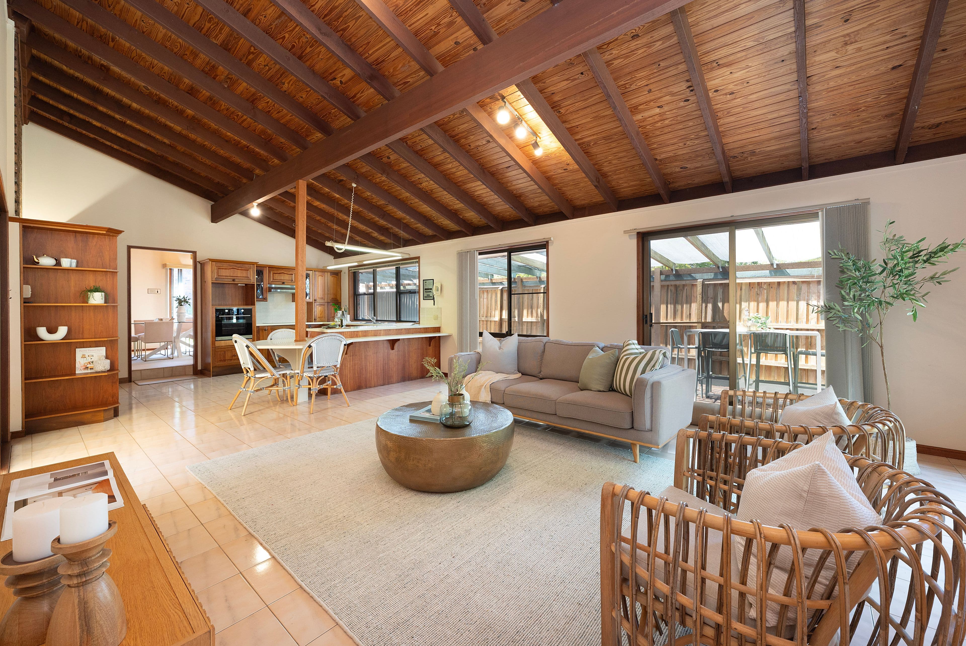 4 Sonoma Court, Carindale QLD 4152, Carindale - Thumbnail 4