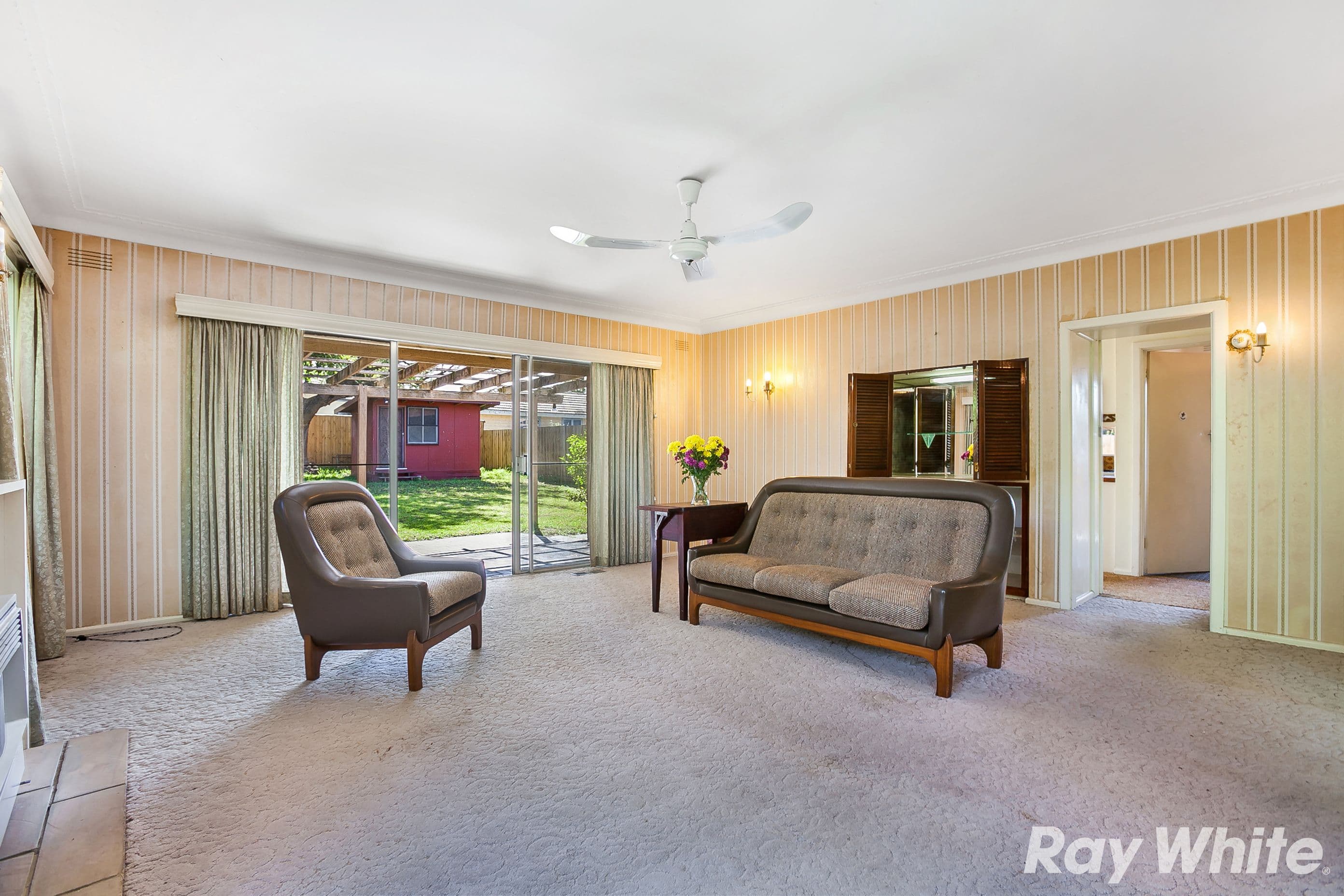 2 Classon Court, Cheltenham VIC 3192, Cheltenham - Thumbnail 2