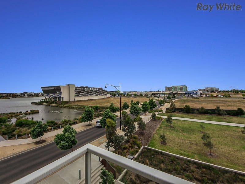 15 Garretty Road, Caroline Springs VIC 3023, Caroline Springs - Thumbnail 7