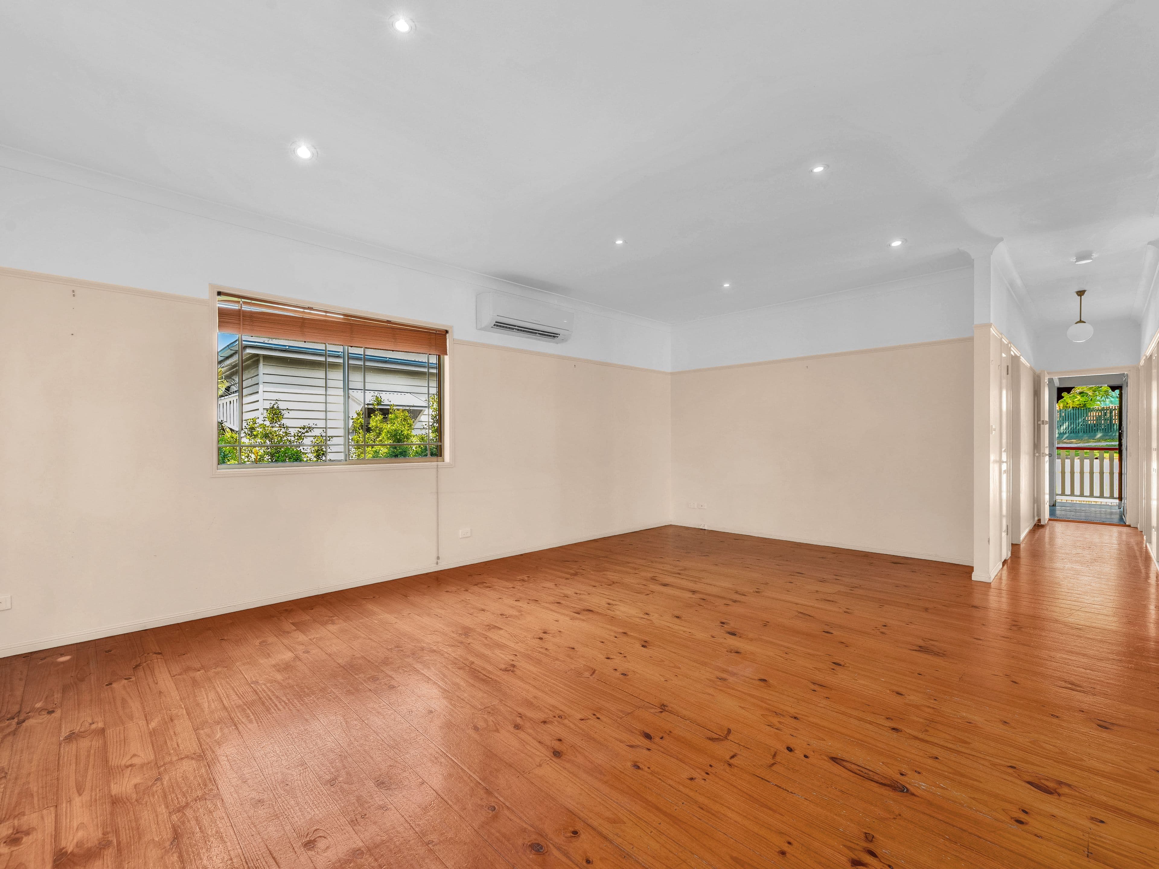 49 Moore Street, Morningside QLD 4170, Morningside - Thumbnail 3
