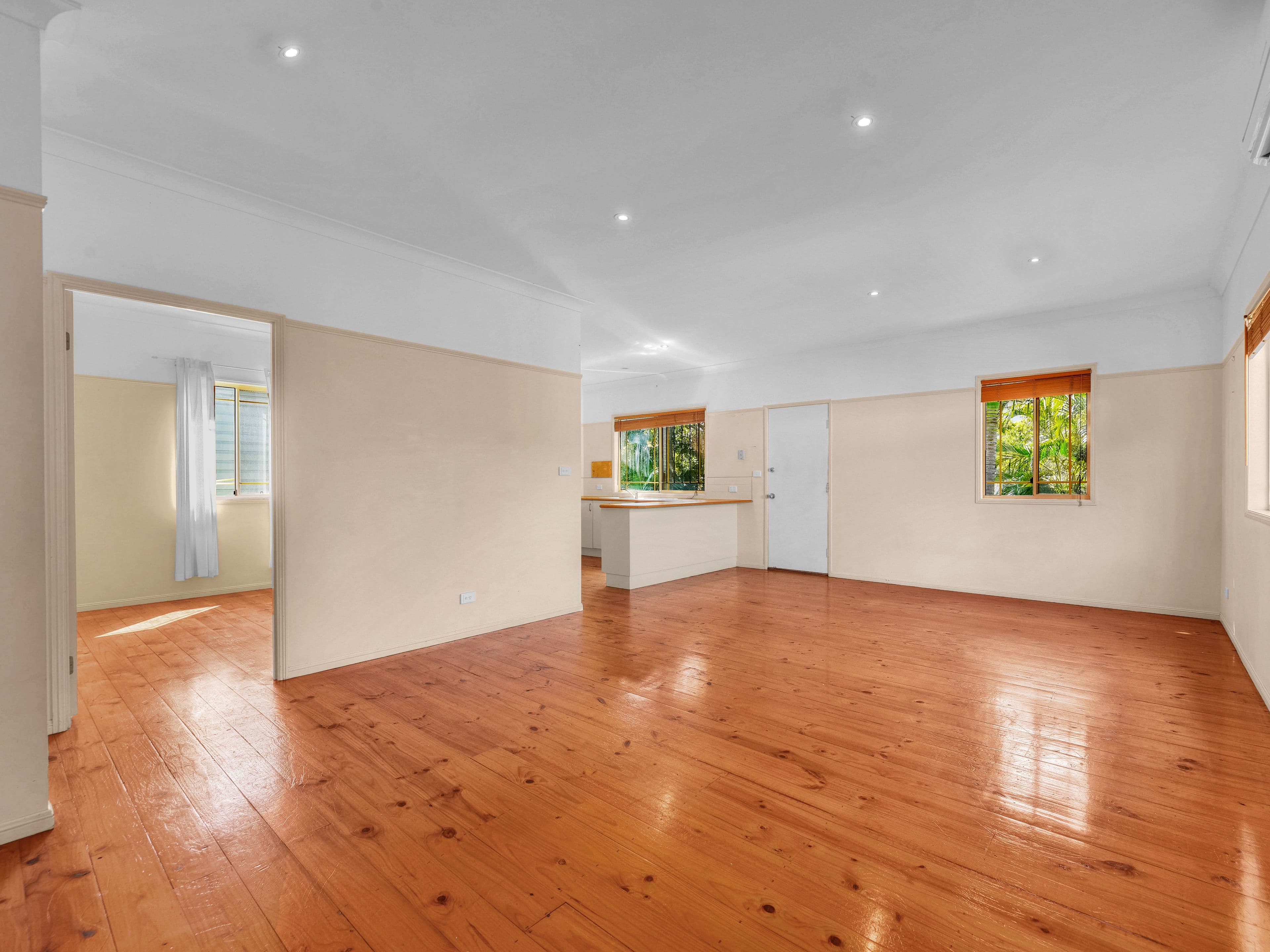49 Moore Street, Morningside QLD 4170, Morningside - Thumbnail 6