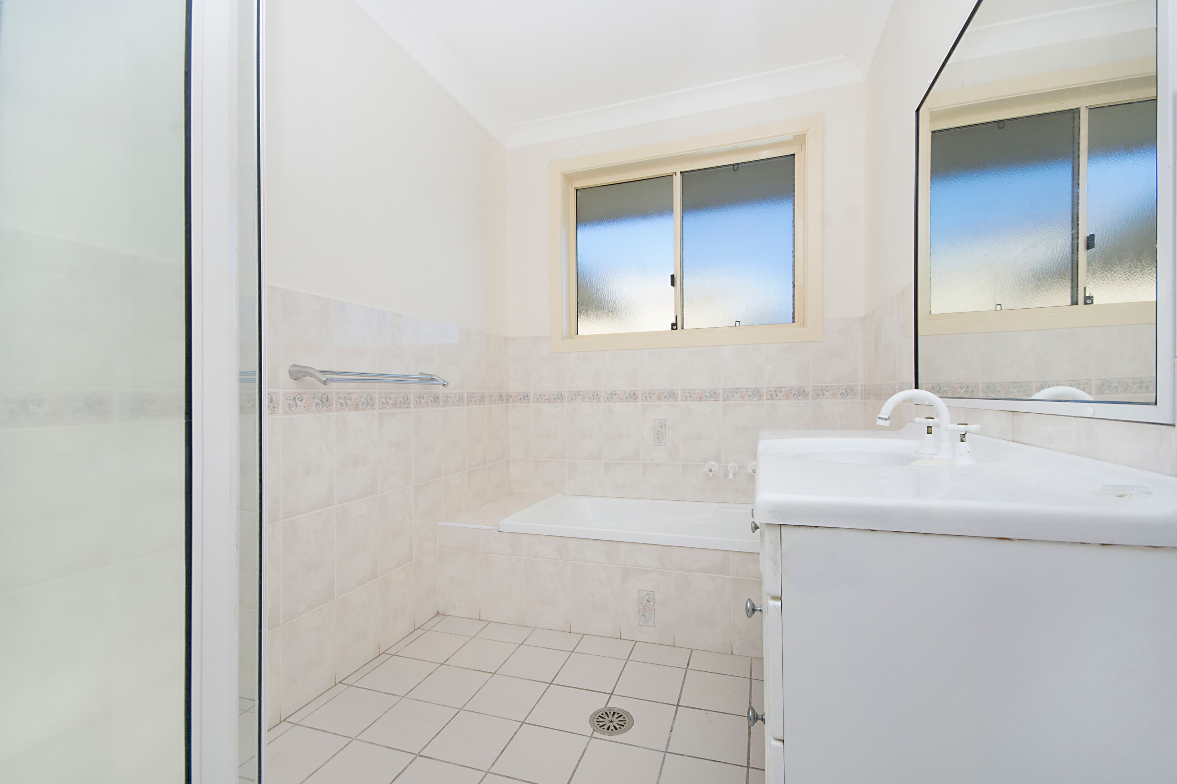 25 The Mainbrace, Yamba - Thumbnail 6