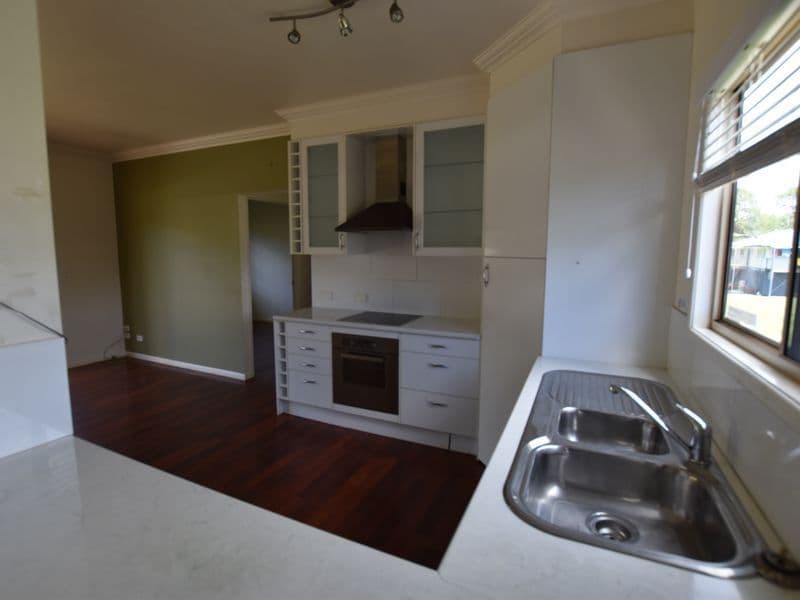 15 Taylor Street, RUSSELL ISLAND QLD 4184, Russell Island - Thumbnail 7