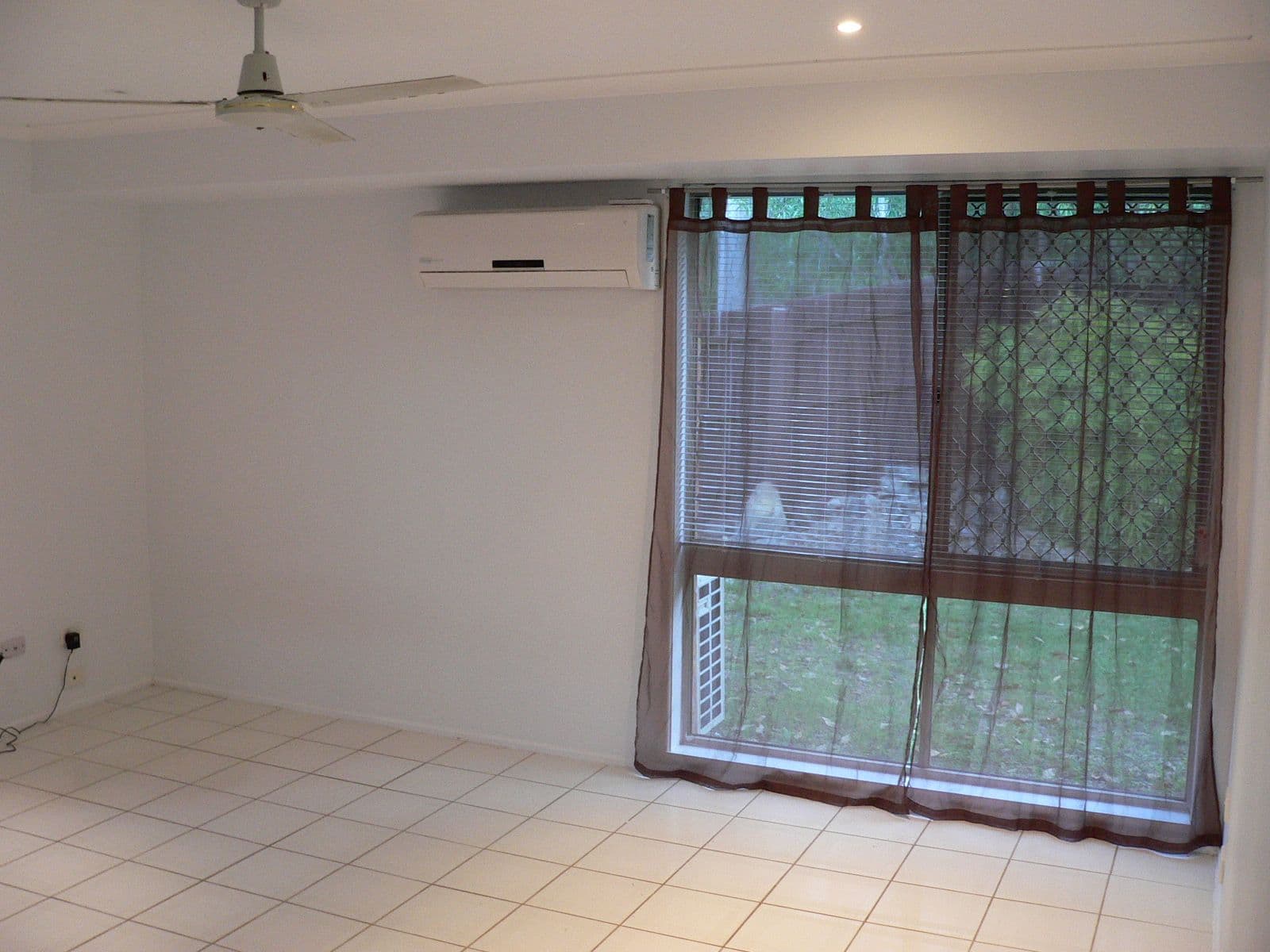 6 Wittenoom Court, Helensvale QLD 4212, Helensvale - Thumbnail 4