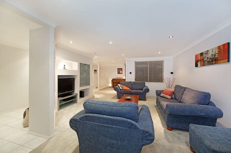 114 Kathleen White Crescent, KILLARNEY VALE NSW 2261, Killarney Vale - Thumbnail 4