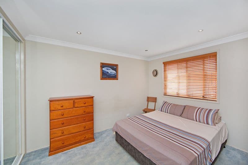 114 Kathleen White Crescent, KILLARNEY VALE NSW 2261, Killarney Vale - Thumbnail 8