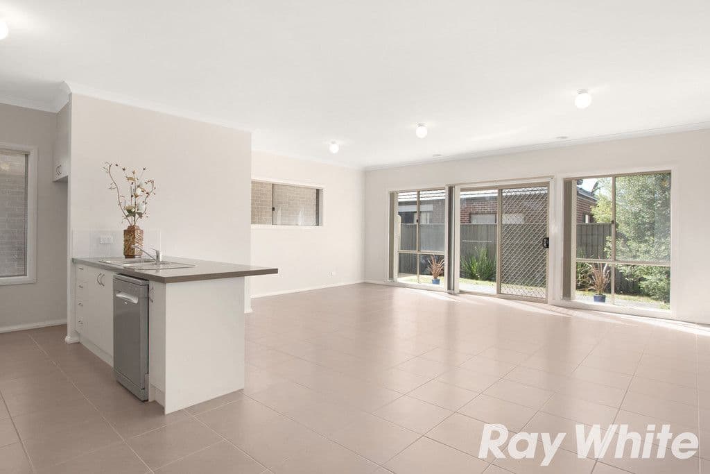 14 Harlesden Circuit, Pakenham VIC 3810, Pakenham - Thumbnail 4