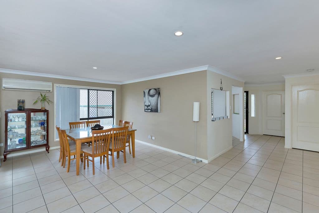 33 Broadleaf Parade, Redbank QLD 4301, Redbank - Thumbnail 3
