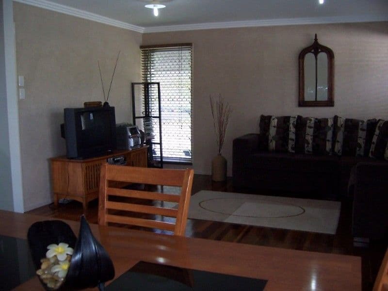 19 Rayleigh Street, DECEPTION BAY QLD 4508, Deception Bay - Thumbnail 3