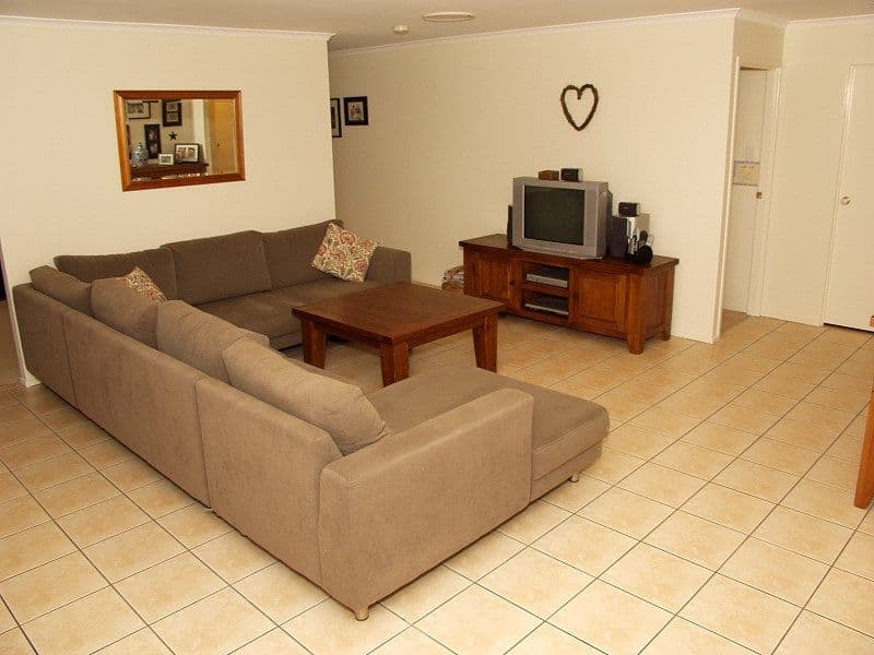 8 Inverary Place, PARKINSON QLD 4115, Parkinson - Thumbnail 7