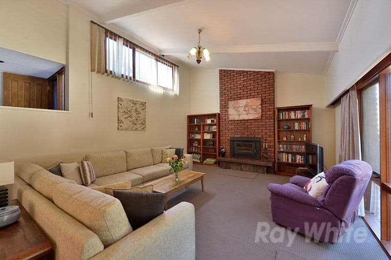 11 Harewood Close, BORONIA VIC 3155, Boronia - Thumbnail 2