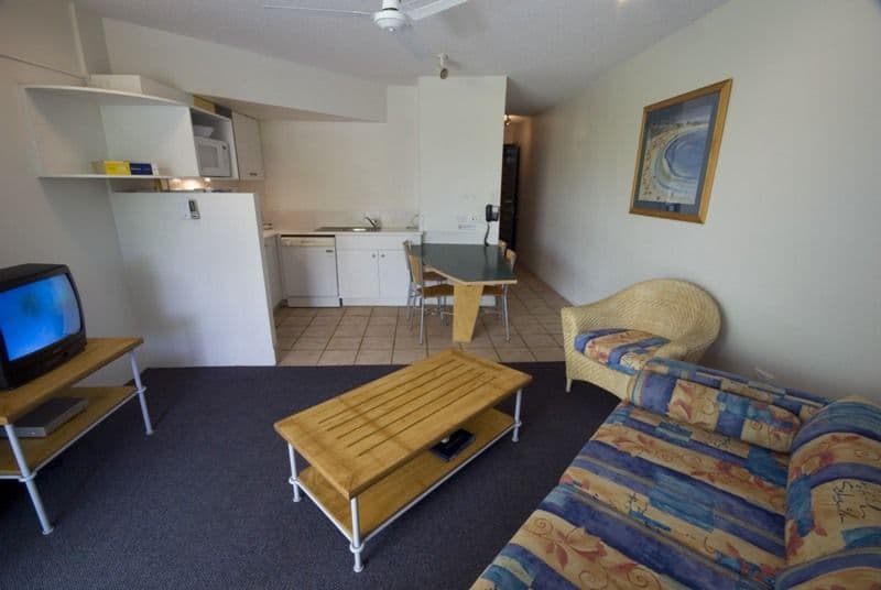 87 First Avenue, MOOLOOLABA QLD 4557, Mooloolaba - Thumbnail 2