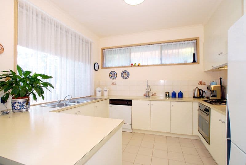  103  Bogong Avenue, GLEN WAVERLEY VIC 3150, Glen Waverley - Thumbnail 3