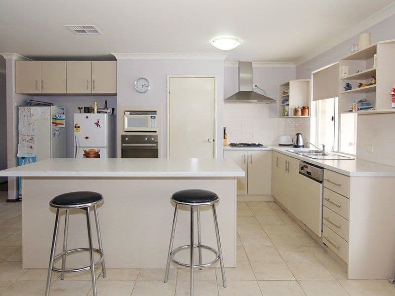 7 Jarrah Close, Bullsbrook WA 6084, Bullsbrook - Image 1
