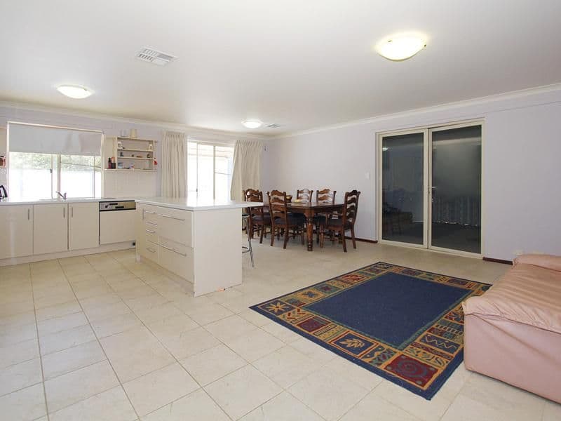 7 Jarrah Close, Bullsbrook WA 6084, Bullsbrook - Thumbnail 3
