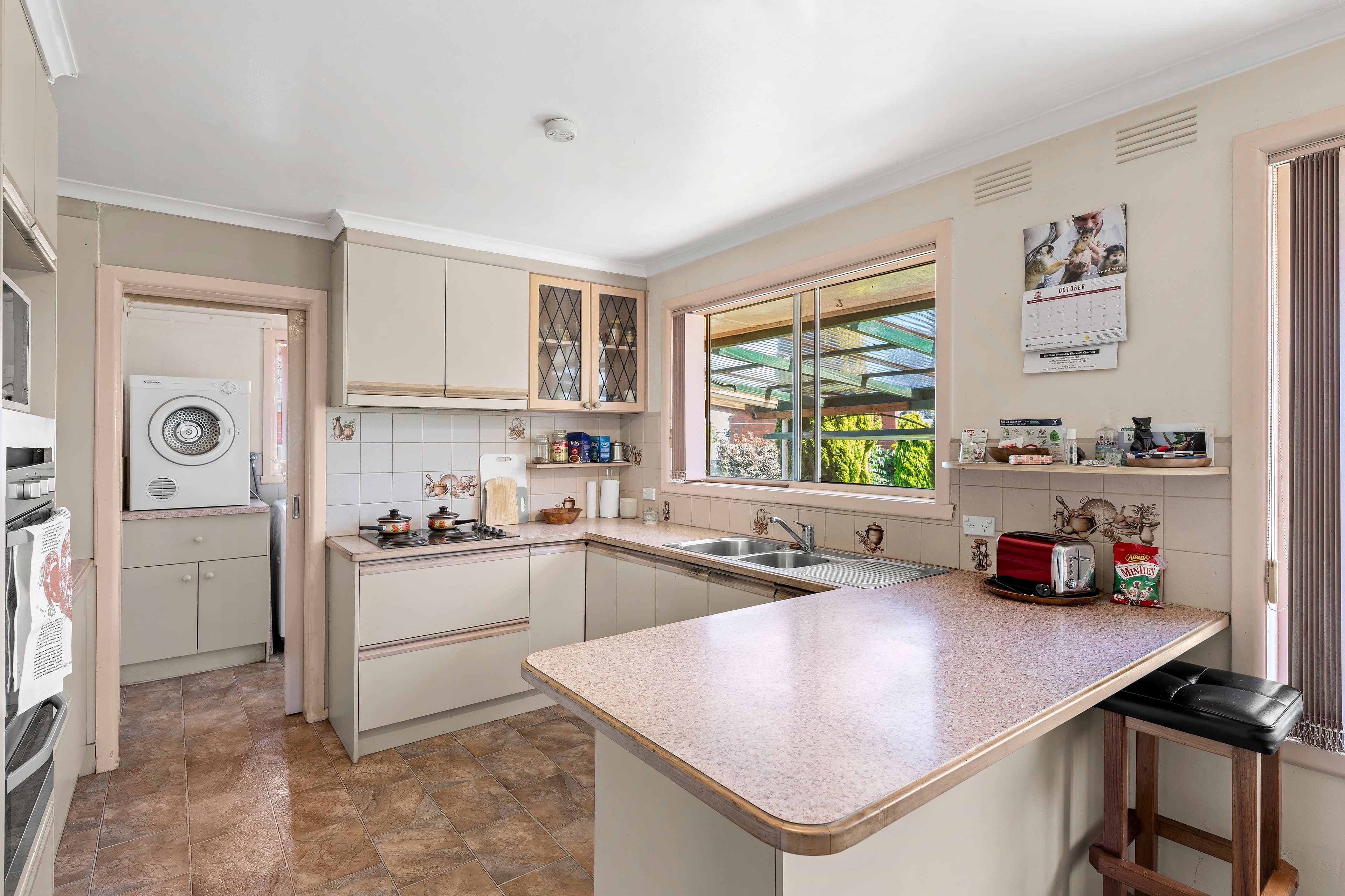 18 Susan Street, Bayswater VIC 3153, Bayswater - Thumbnail 2